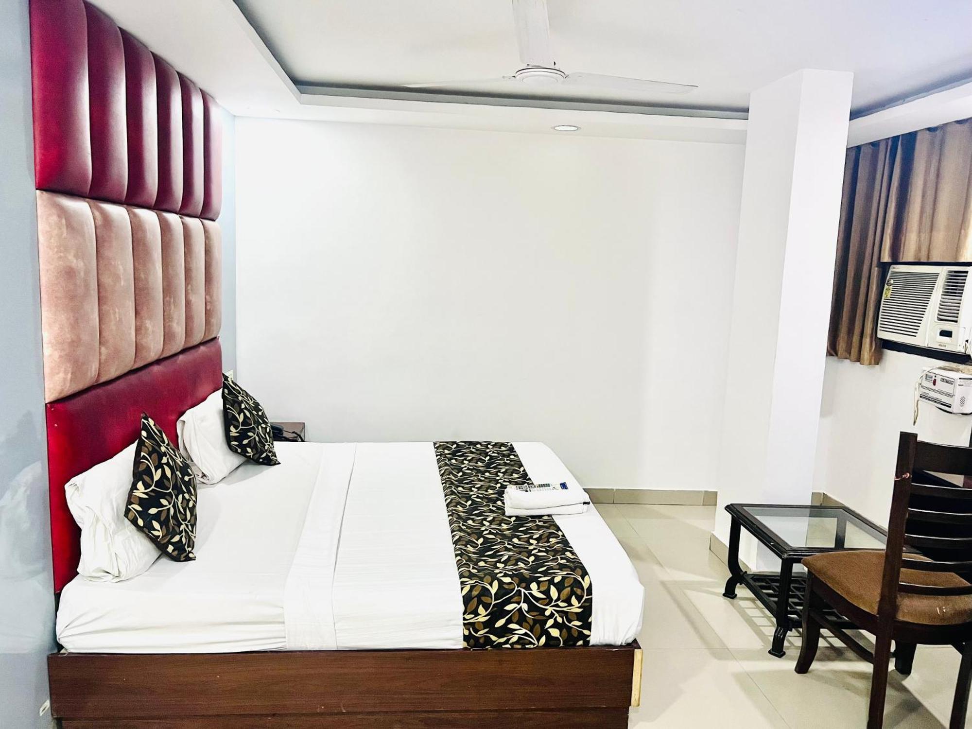 Hotel New Delhi Exteriör bild