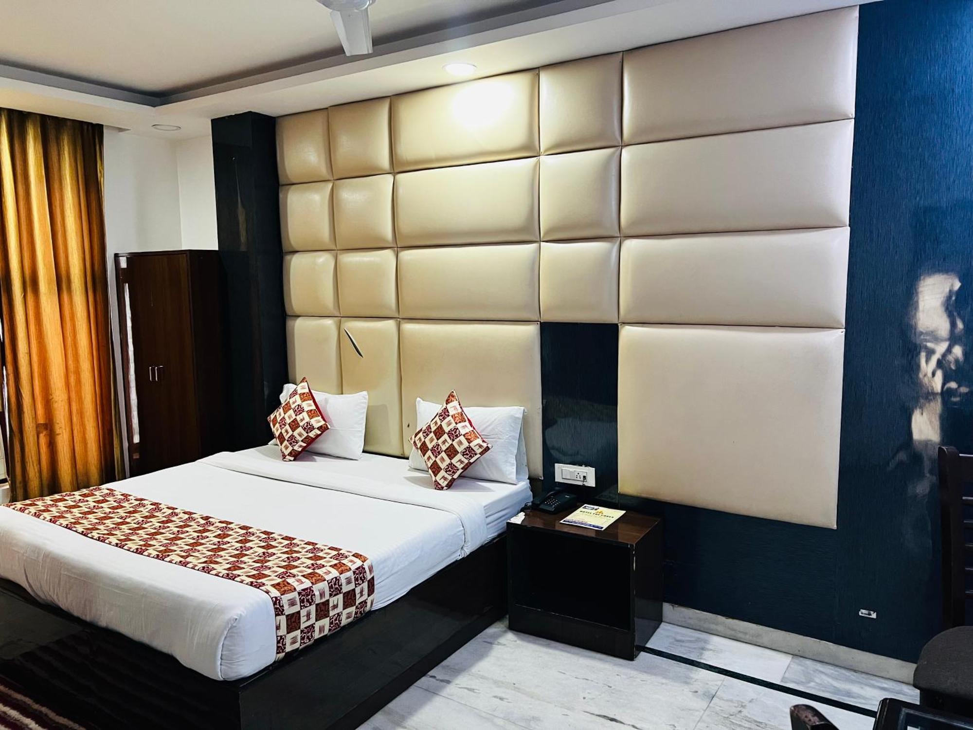 Hotel New Delhi Exteriör bild